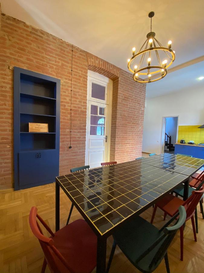 Хостел Red Door Тбилиси Экстерьер фото
