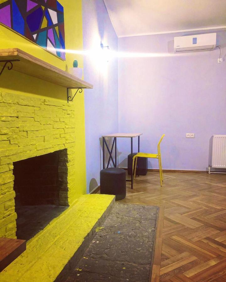 Хостел Red Door Тбилиси Экстерьер фото